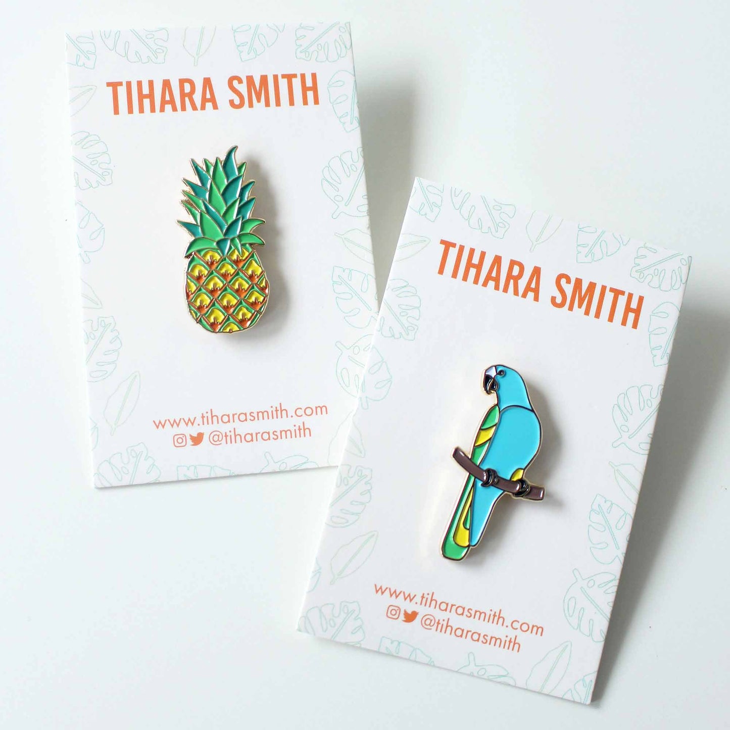 Pineapple Pin