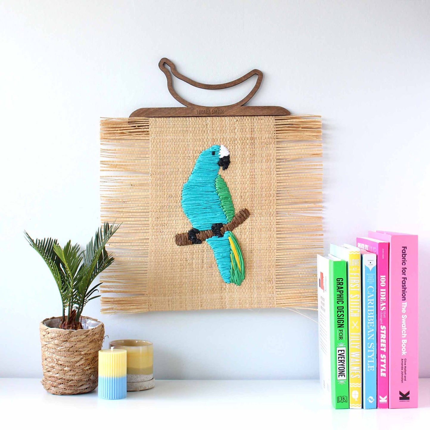 Load image into Gallery viewer, Parrot Raffia Wall Hanging
